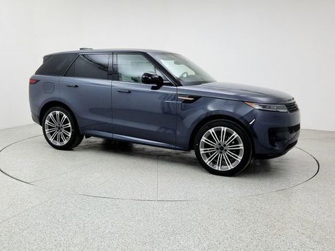 New 2026 Land Rover Range Rover Sport SE image 3
