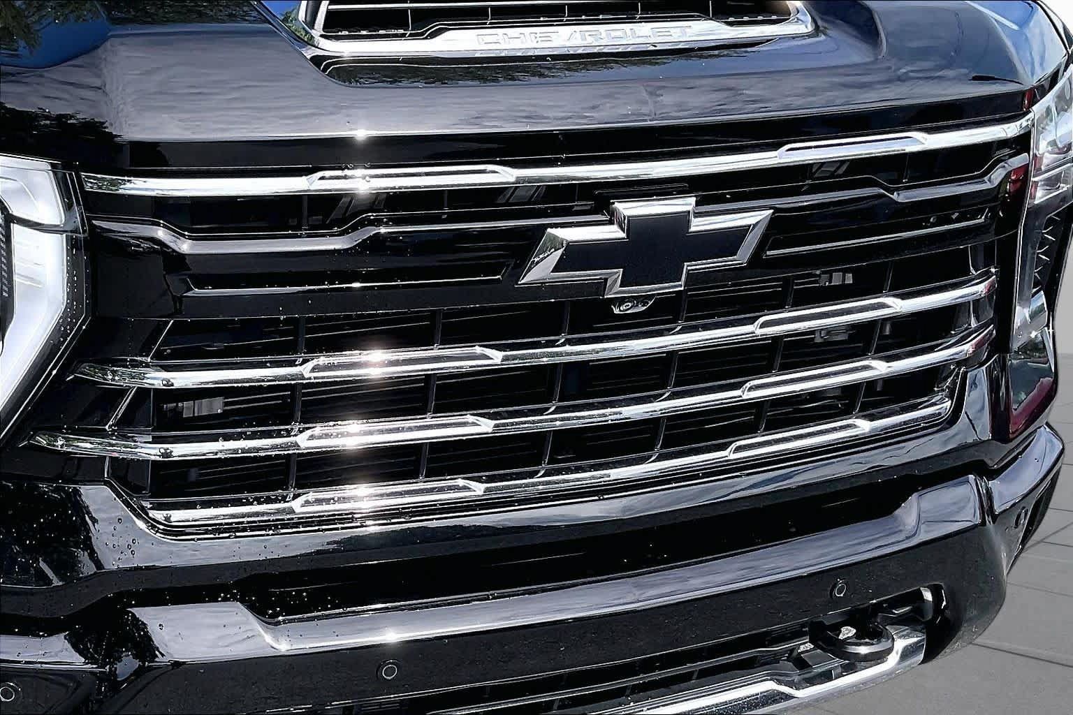 Certified 2025 Chevrolet Silverado 2500 LTZ w/ Z71 Chrome Sport Edition AWD/4WD image 29