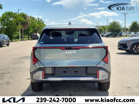 New 2027 Kia Seltos S FWD image 5