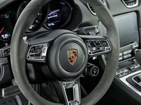 Used 2019 Porsche 718 Cayman GTS RWD image 17