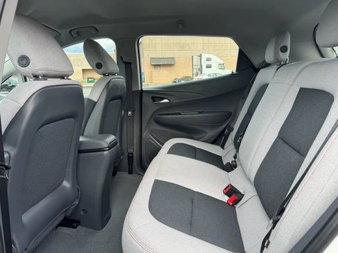 Used 2020 Chevrolet Bolt LT image 25