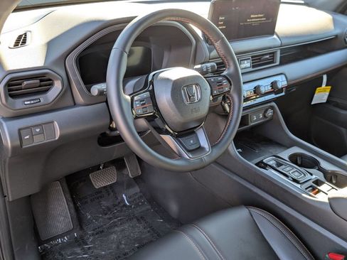 New 2026 Honda Pilot TrailSport image 4