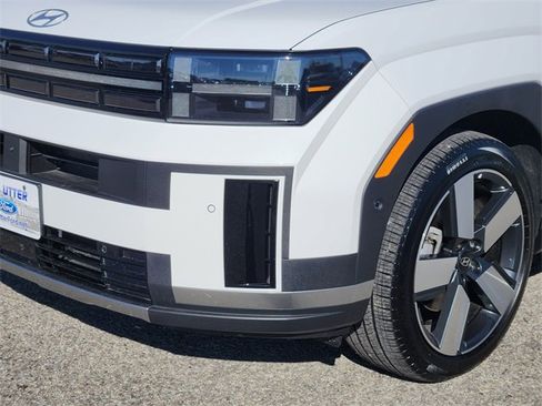 Used 2025 Hyundai Santa Fe Limited image 8