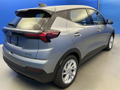 New 2027 Chevrolet Bolt LT FWD image 5
