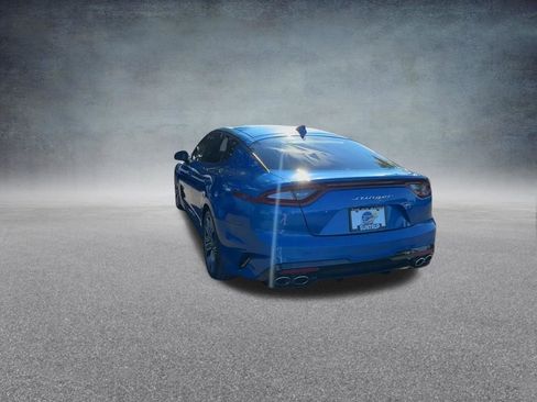 Used 2020 Kia Stinger GT2 image 18