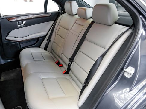 Used 2013 Mercedes-Benz E 350 4MATIC Sedan w/ Premium 1 Pkg image 35