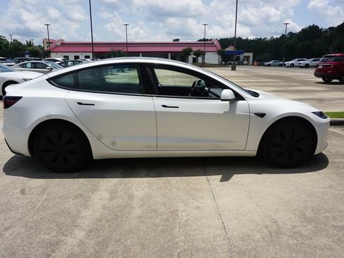 Used 2024 Tesla Model 3 Standard Range RWD image 29