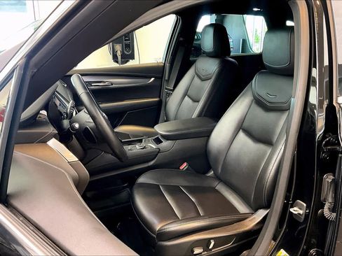 Used 2022 Cadillac XT5 Luxury image 14
