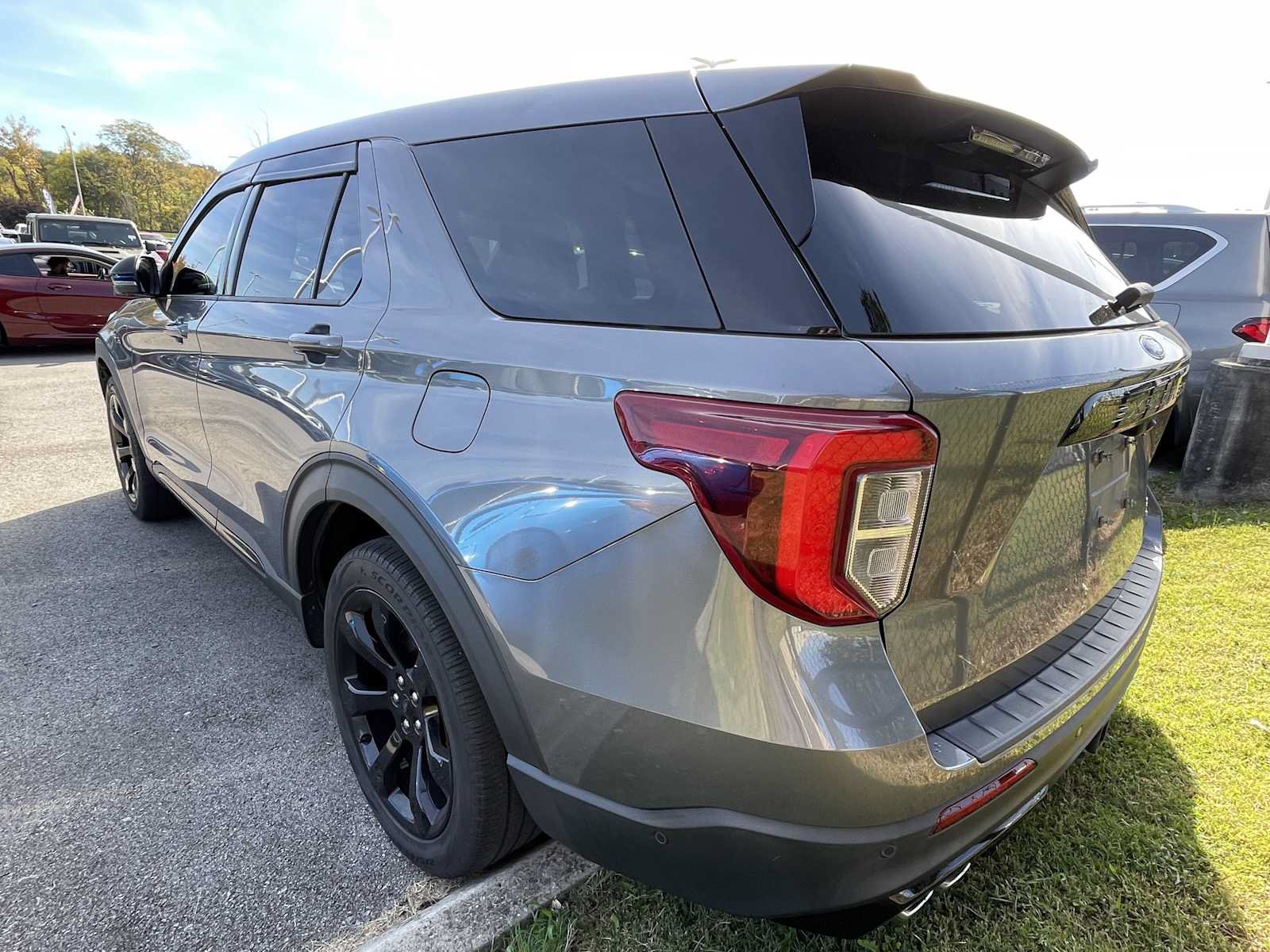 Used 2021 Ford Explorer ST w/ Equipment Group 401A AWD/4WD image 5