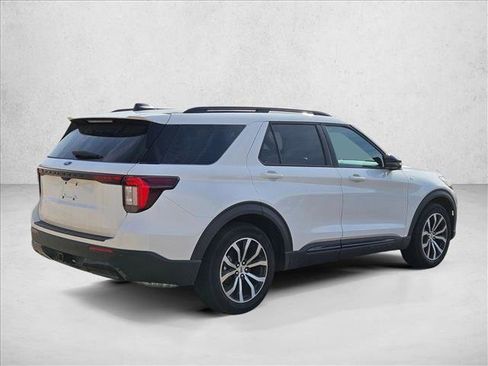 New 2025 Ford Explorer ST-Line image 6