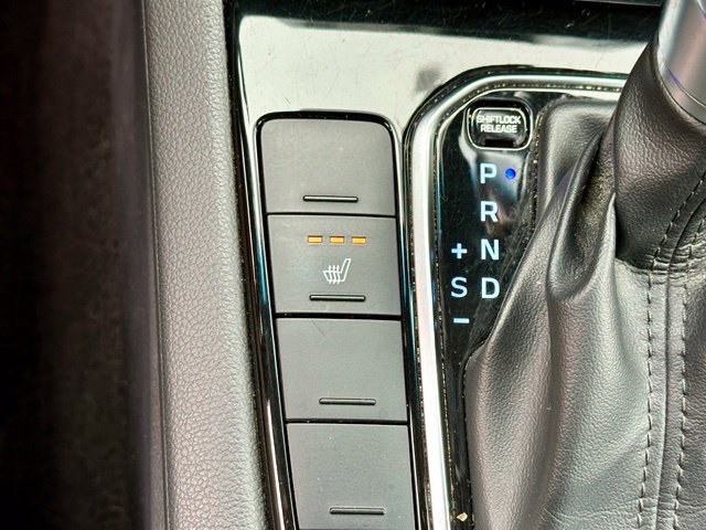 Used 2020 Hyundai Ioniq SE FWD image 28