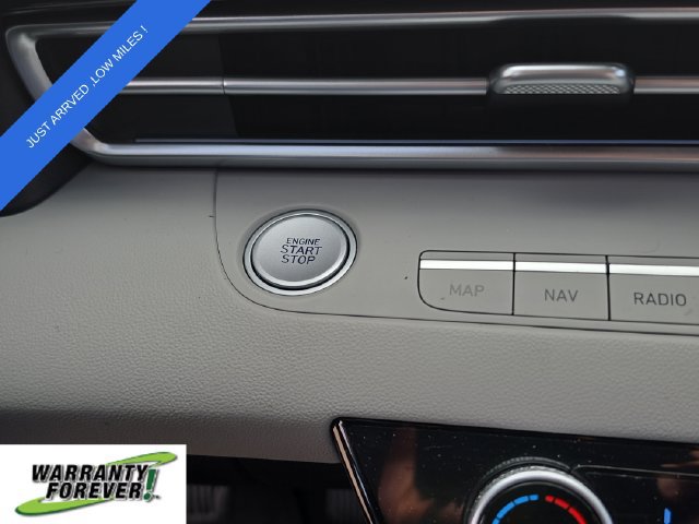 Used 2024 Hyundai Elantra Limited FWD image 29