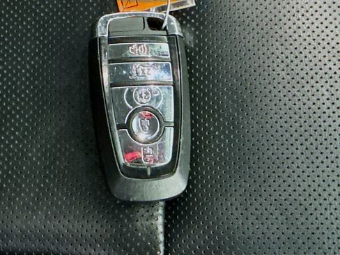 Used 2022 Lincoln Corsair FWD w/ Equipment Group 101A image 36