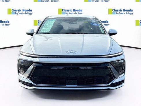 Used 2024 Hyundai Sonata SEL FWD image 2