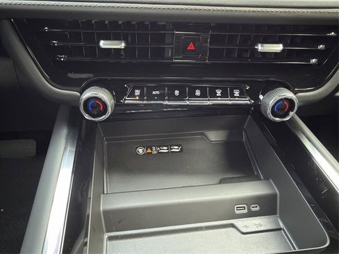 New 2026 Chevrolet Tahoe High Country image 15