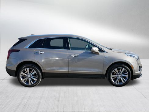 Used 2023 Cadillac XT5 Premium Luxury w/ Technology Package image 8