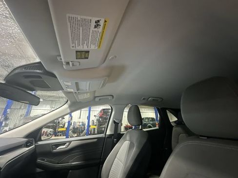 Used 2021 Ford Escape SE FWD image 20