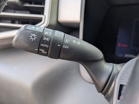 Used 2024 Toyota Tundra Limited image 27