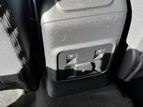 Used 2022 Ford Bronco Base image 12