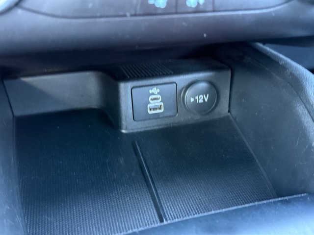 Used 2025 Ford Escape ST-Line FWD image 20