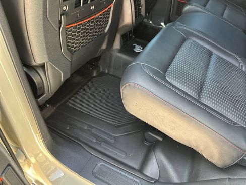 Used 2025 Ford Bronco Raptor AWD/4WD image 33