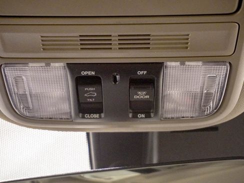 Used 2022 Honda Pilot Special Edition image 28