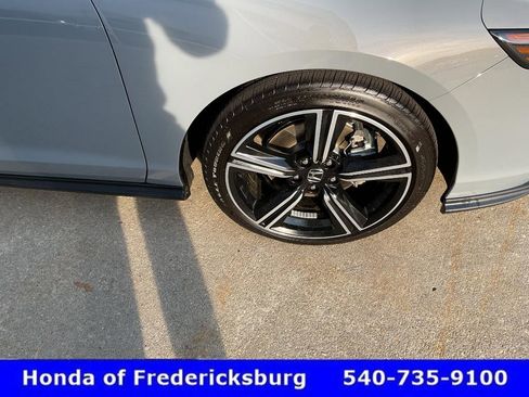 Used 2025 Honda Accord Sport image 13
