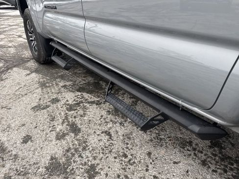 Used 2021 Toyota Tacoma TRD Sport image 12