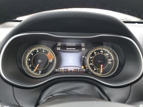 Used 2022 Jeep Cherokee Limited image 25