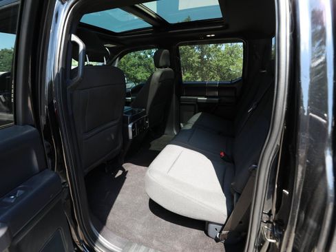 Used 2018 Ford F150 XLT w/ Equipment Group 302A Luxury AWD/4WD image 14