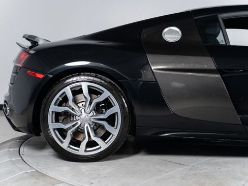 Used 2012 Audi R8 V10 AWD/4WD image 25