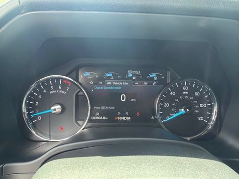 Used 2018 Ford Expedition Limited w/ Equipment Group 302A RWD image 14