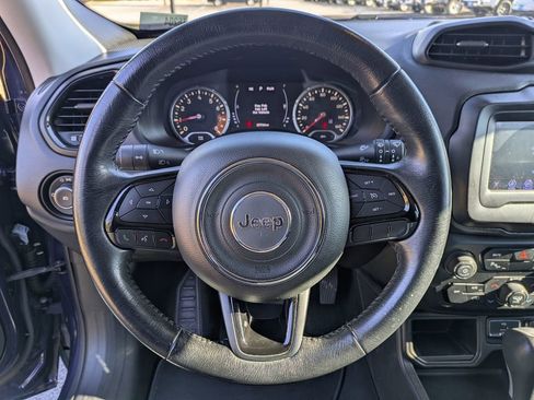 Used 2018 Jeep Renegade Altitude w/ Advanced Technology Group image 17