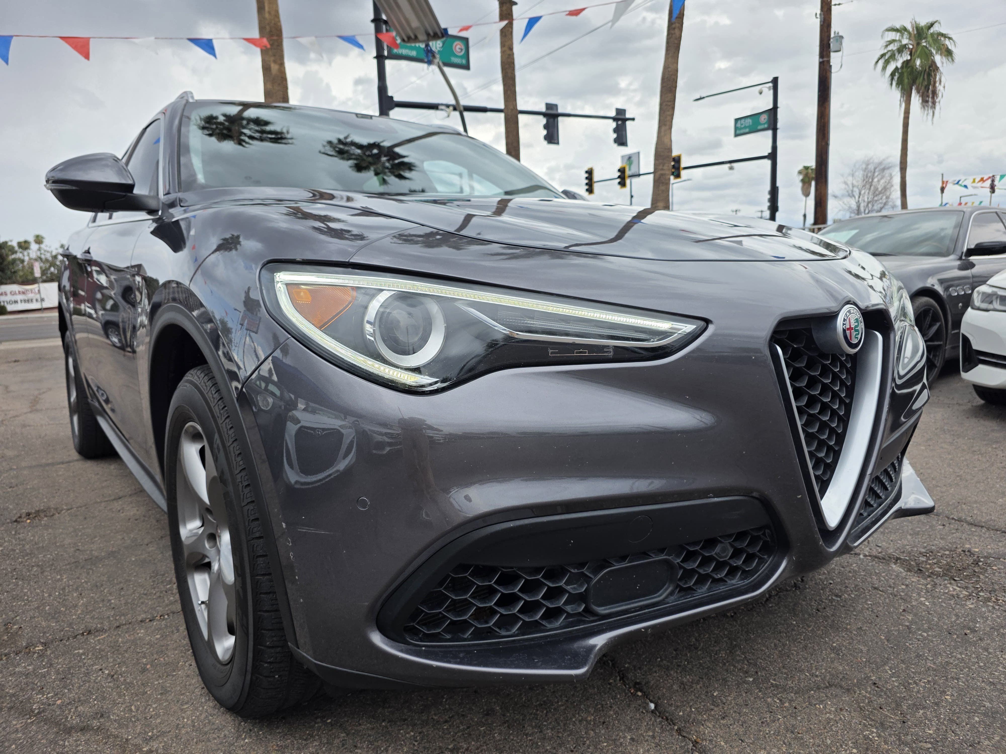 Used 2018 Alfa Romeo Stelvio AWD image 1
