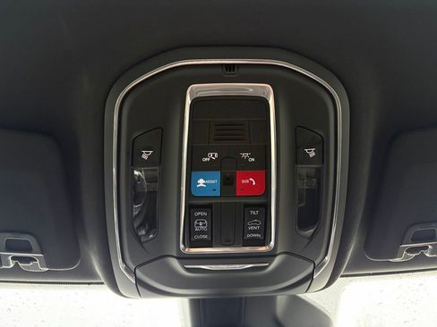 Used 2025 Jeep Grand Cherokee Laredo X image 22