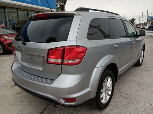 Used 2017 Dodge Journey SXT w/ Comfort/Convenience Group image 7
