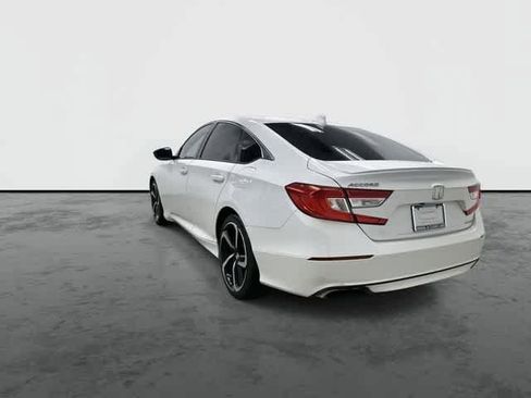 Used 2019 Honda Accord Sport image 2