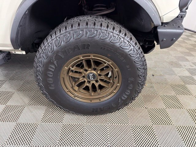 Used 2025 Ford Bronco Badlands AWD/4WD image 16
