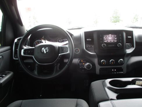 Used 2022 RAM 1500 Big Horn AWD/4WD image 18