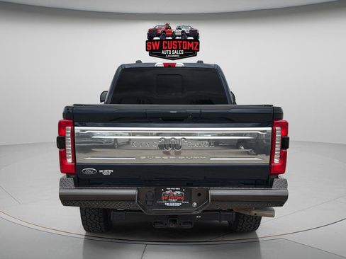 Used 2025 Ford F250 4x4 Crew Cab Super Duty image 6