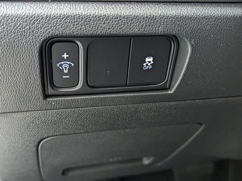 New 2025 Kia Sorento LX image 13