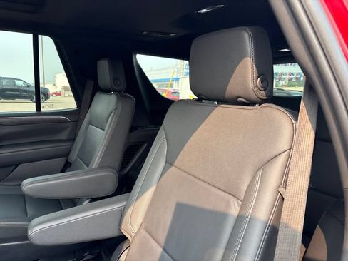 Used 2024 Chevrolet Tahoe Z71 w/ Luxury Package AWD/4WD image 22