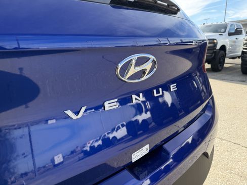 New 2026 Hyundai Venue SEL image 8