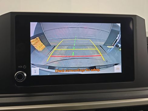 Used 2024 Toyota Tacoma SR image 24