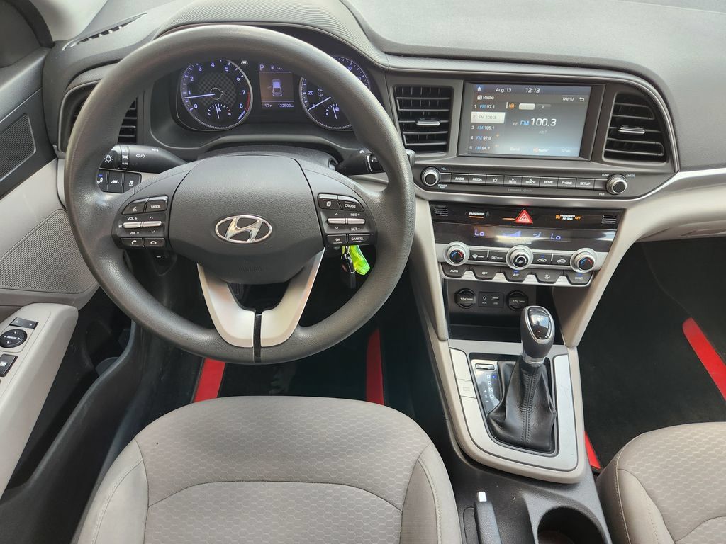 Used 2020 Hyundai Elantra SEL FWD image 29