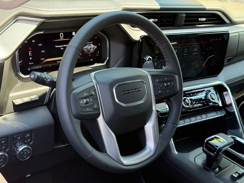 New 2026 GMC Sierra 1500 Denali w/ Denali Reserve Package AWD/4WD image 14