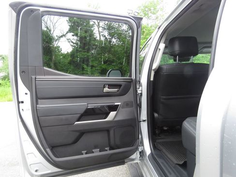 Used 2023 Toyota Tundra Limited AWD/4WD image 17