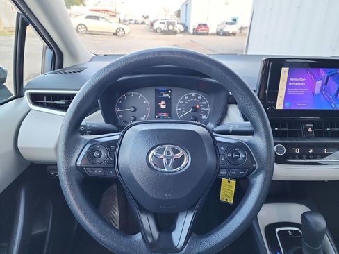 Used 2024 Toyota Corolla LE image 18