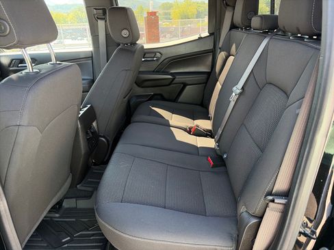 Used 2025 Chevrolet Colorado LT w/ Advanced Trailering Package AWD/4WD image 20