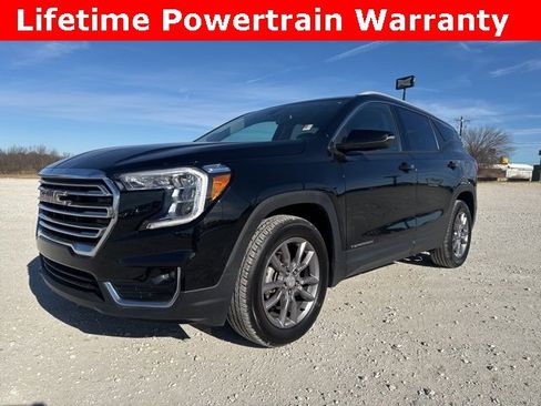 Used 2024 GMC Terrain SLT image 1